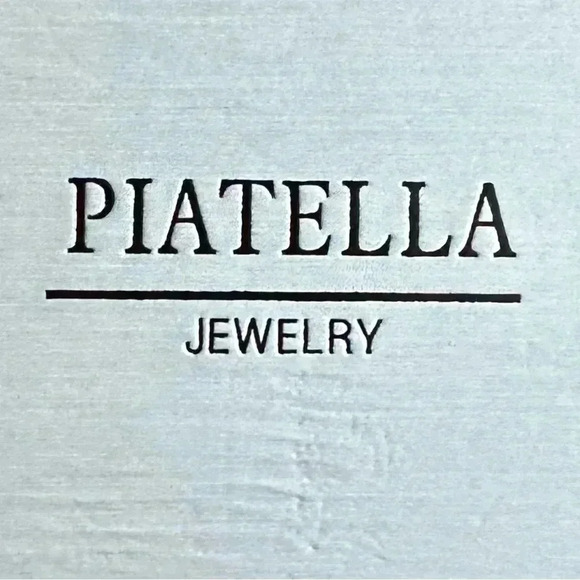 FREE 🆕 Piatella Women’s ring, 2 carat cushion cut, side accents, 14k white gold… - Picture 12 of 16